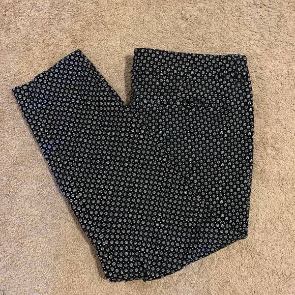 Old Navy Pants - Floral Print Ankle Dress Pant